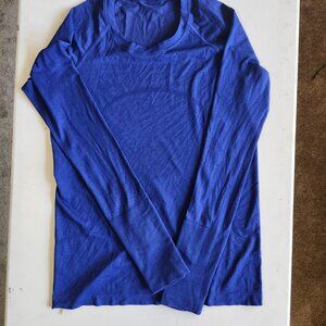 Limited Edition Lululemon Swiftly Tech Long Sleeve 2.0 Shirt — Size 10 Blue